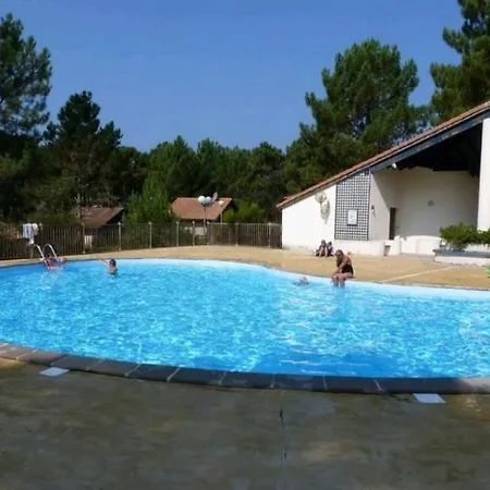 Agreable Petite Maison Pres Du Golf Et De La *