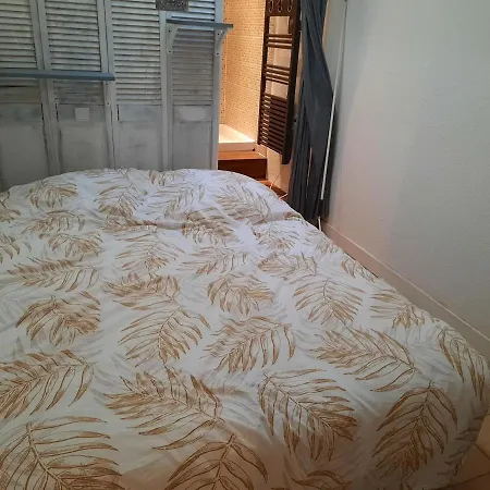 Holiday home Agreable Petite Maison Pres Du Golf Et De La